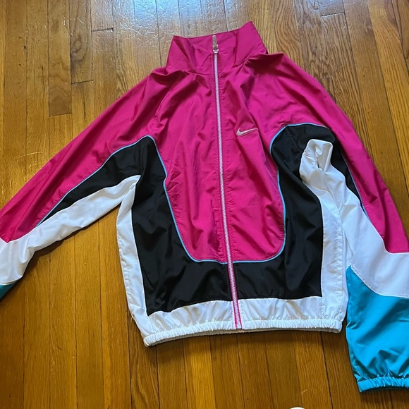 Authentic Nike Jacket - Picture 10 of 15